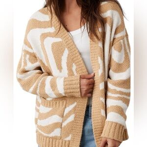 Medium multi colored American Eagle cardigan.